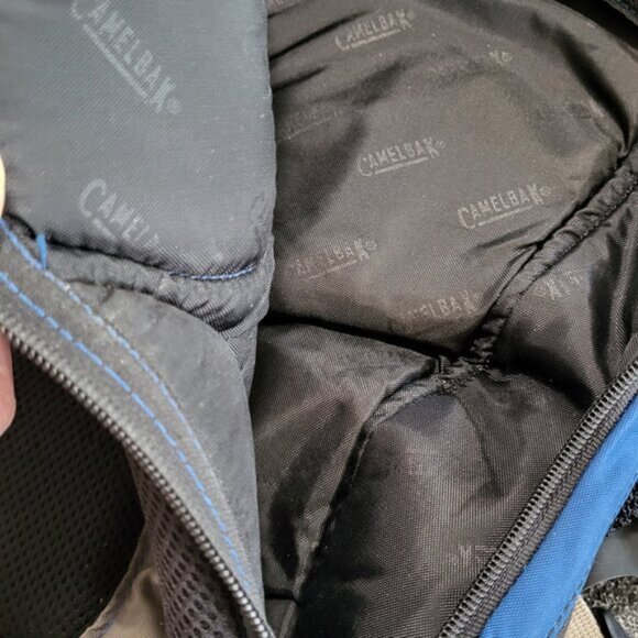 CamelBak Cycling Back Pack D Fit Zipped Compartments No Bladder - Picture 12 of 14